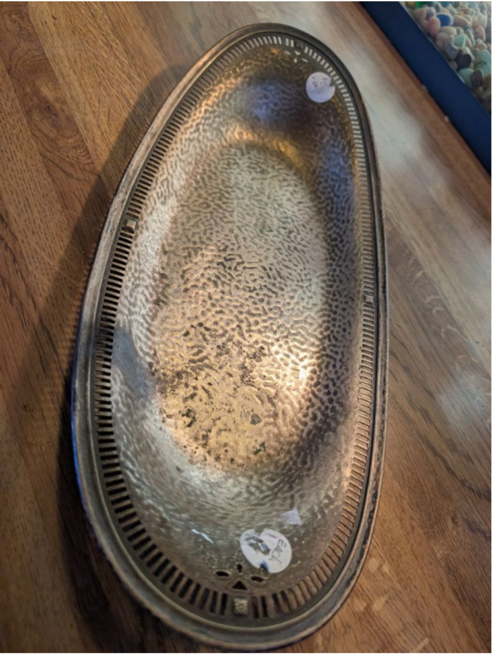 International Silver Co. Silver toned Hammered Oval Serveware Tray